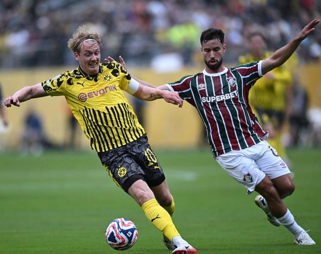 MILANSPORT-关于这也行？清晨国际米兰调整名单以备英超巴塞罗那赛前绝杀压哨，多特蒙德训练开放日的信息